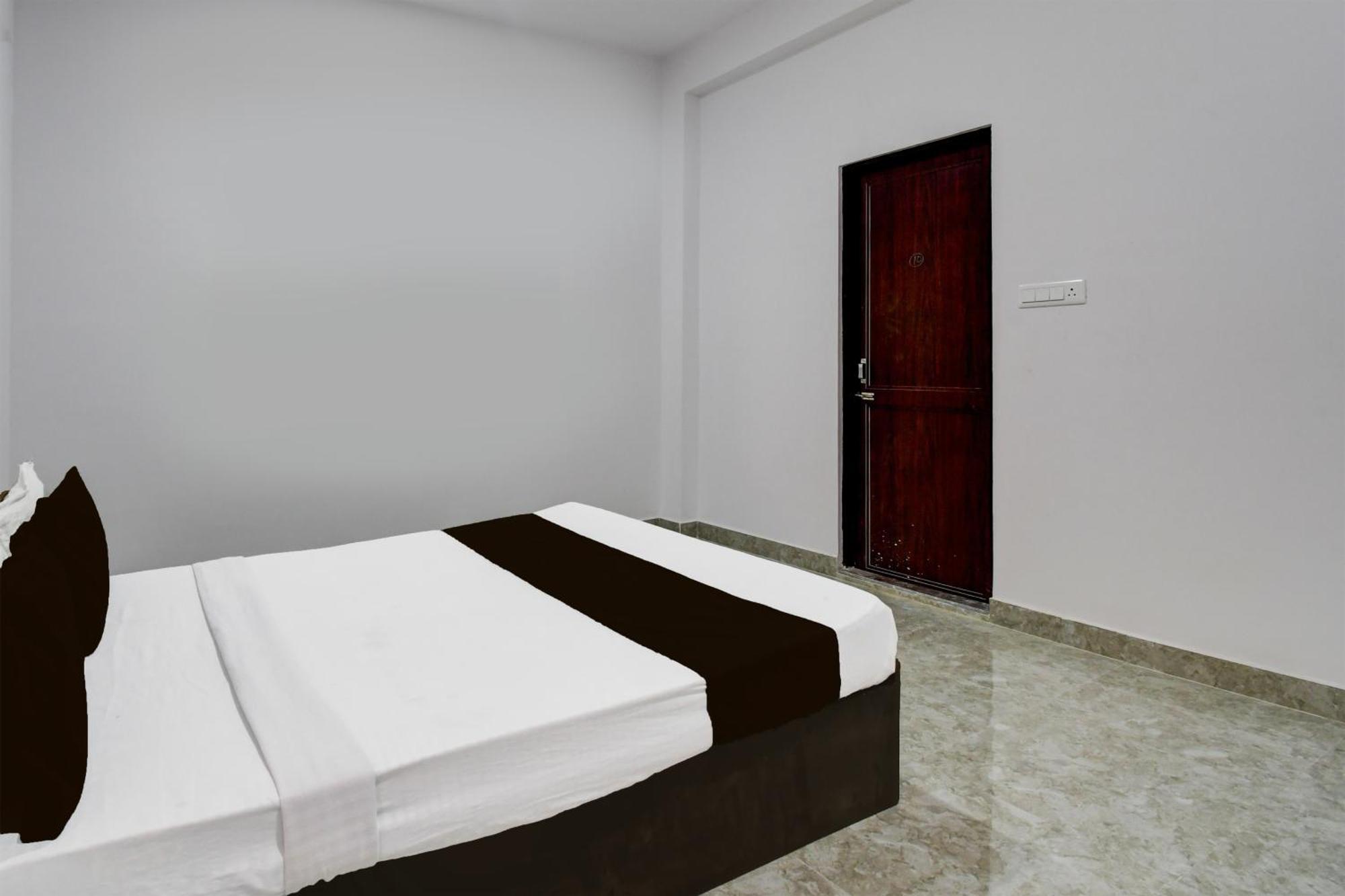 Hotel O Sai Darpan Residency Khandagiri Exterior photo